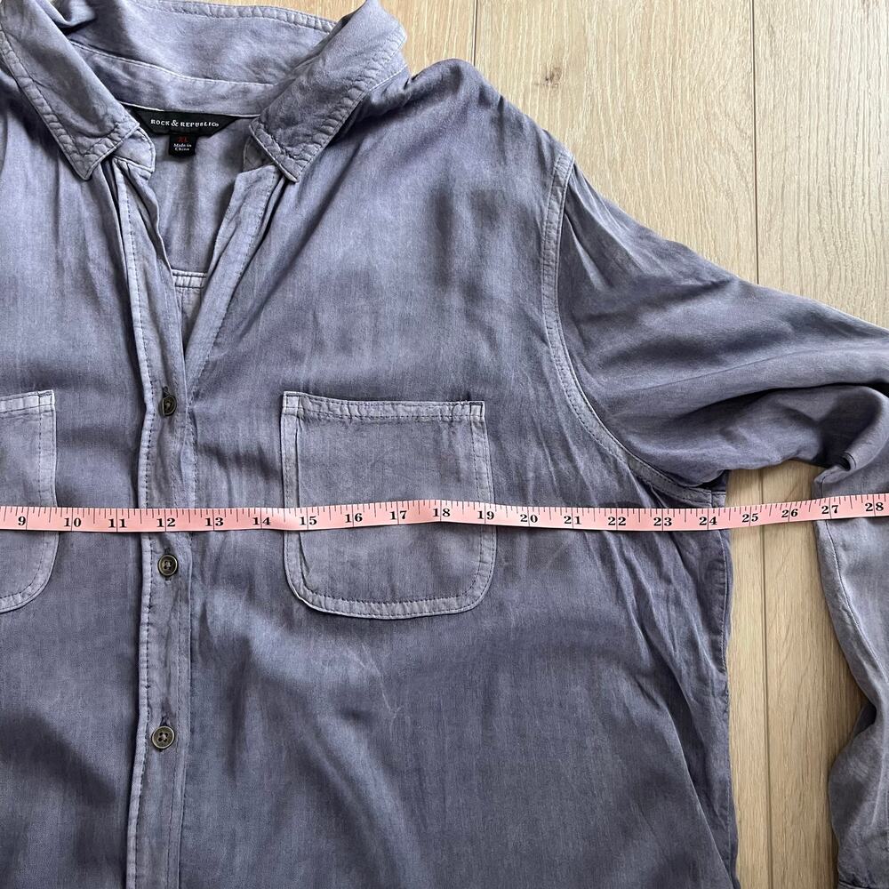 Rock & Republic Women’s Blue Twill Button Down Size XL - Picture 5 of 6